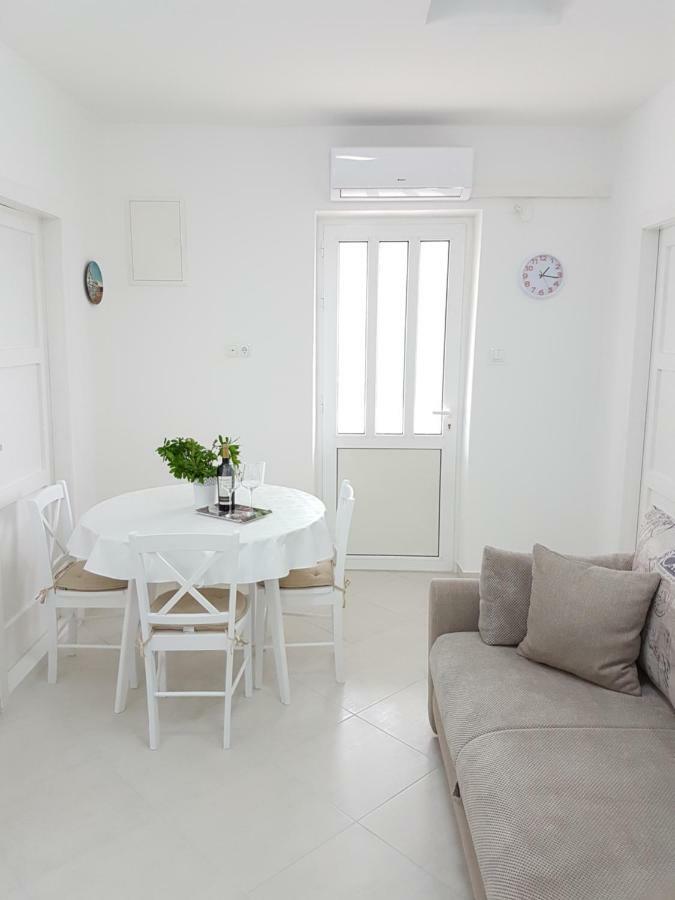 Apartmani Luka & Iva Шибеник Экстерьер фото